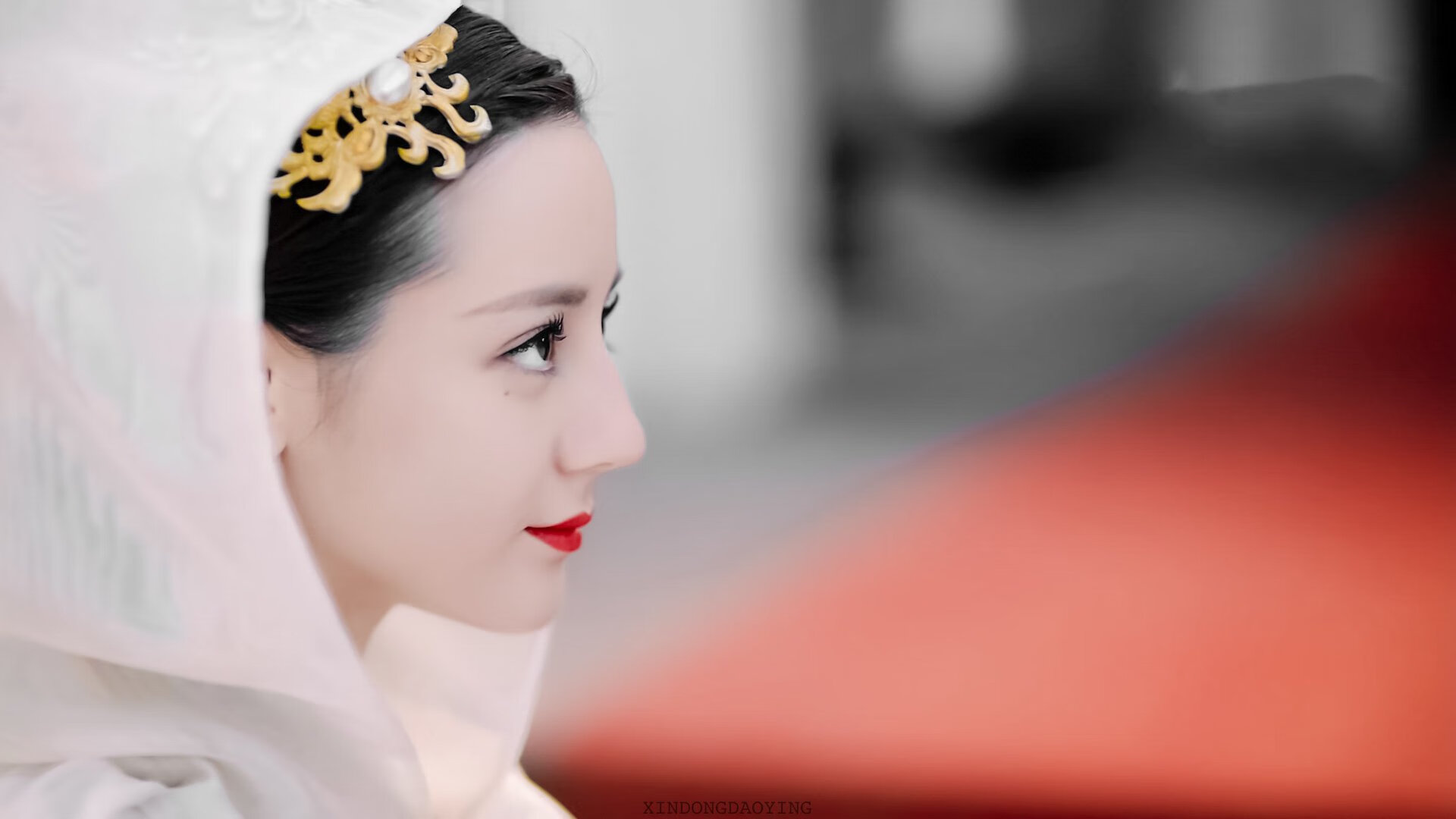 球员在赛后发布感谢信向球迷表达敬意传递正能量情感,感谢球员辛苦付出的话