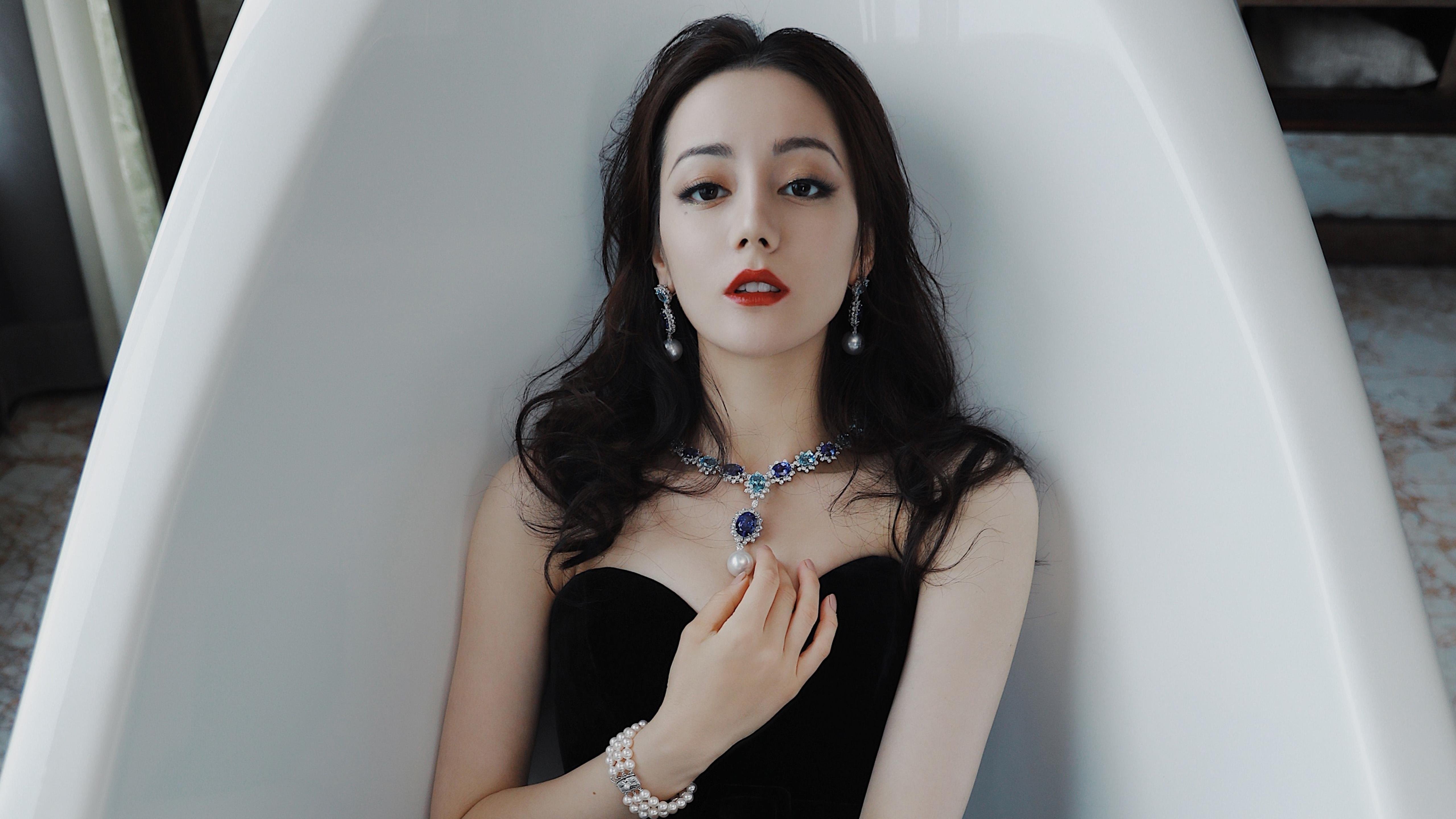 马克西姆·格鲁塞赛场表现引发媒体关注,马克西姆比赛