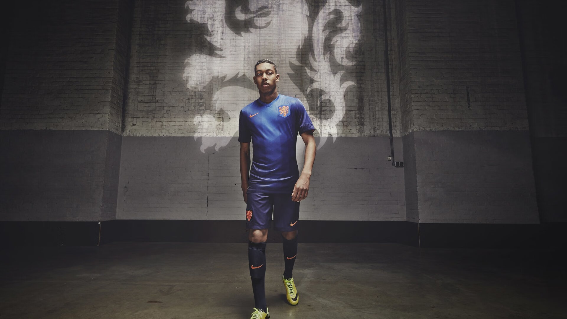 九游登录入口-“英超冠军争夺战持续升温，战况异常激烈”，英超 联赛冠军