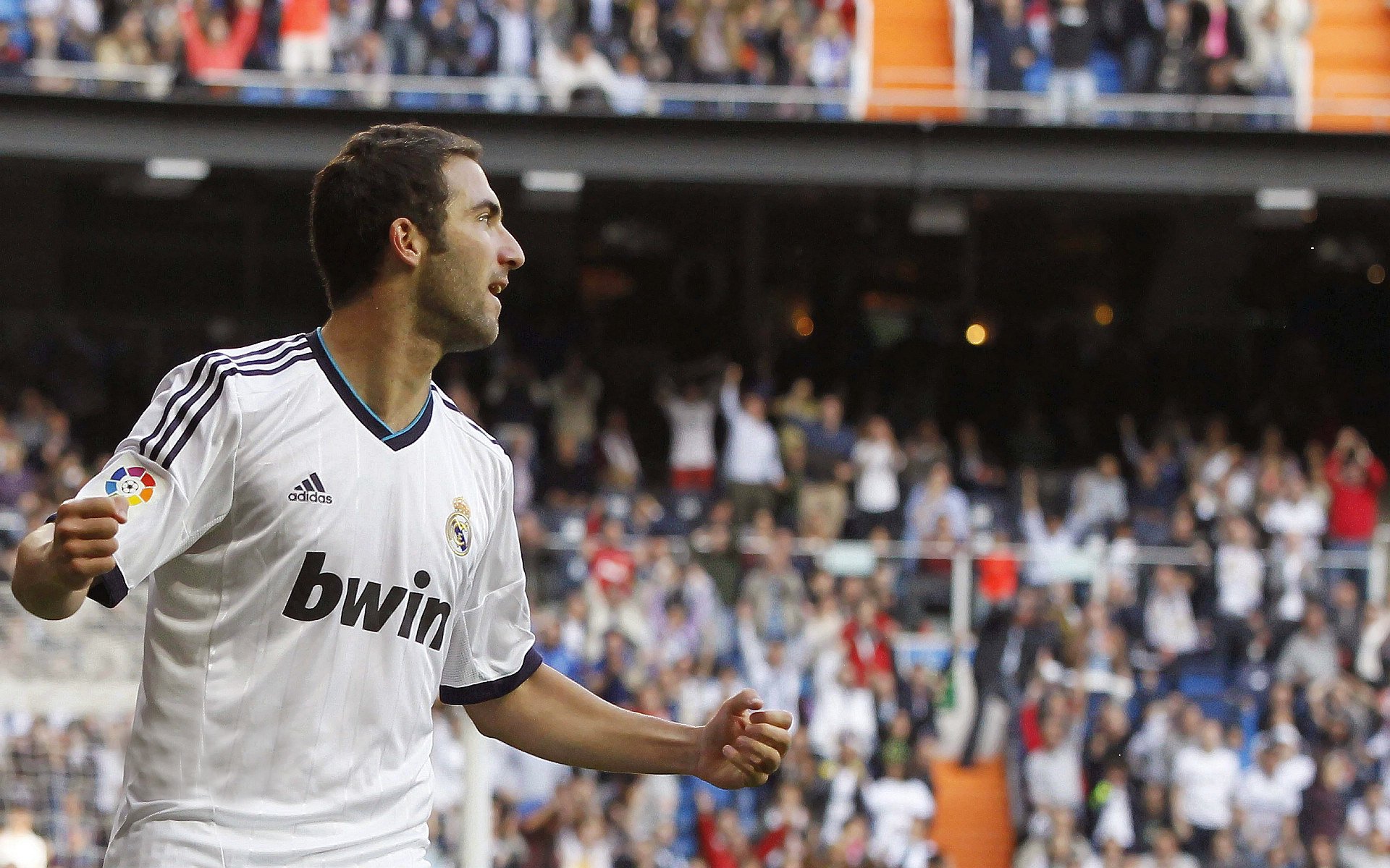 “西甲攻防战频繁，比赛精彩纷呈”，西甲攻略