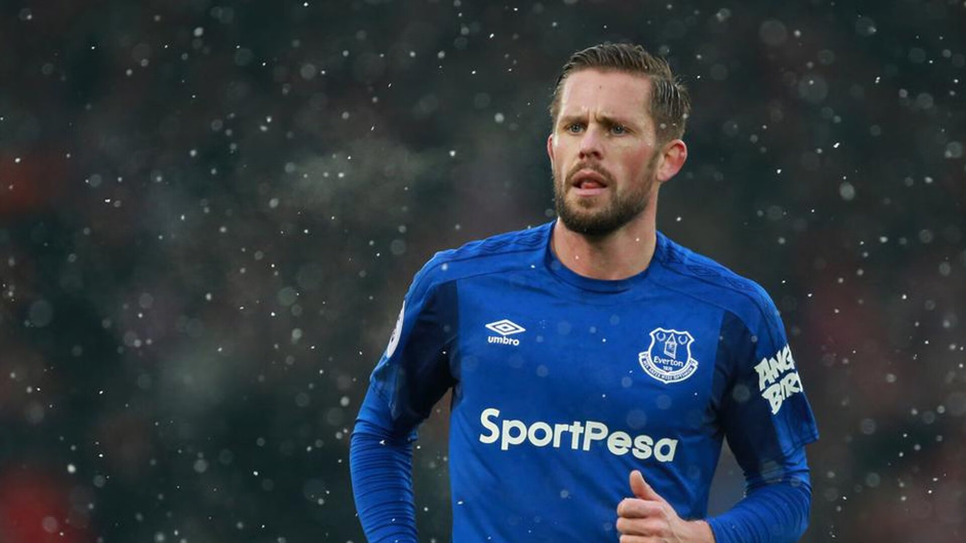 圣诞大战火爆开启，球迷期待已久的对决，圣诞大战火爆开启,球迷期待已久的对决在线观看